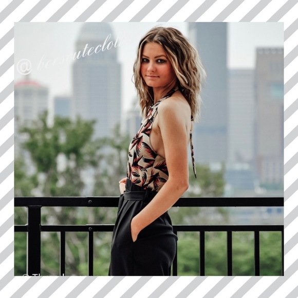 Halter Back Jumpsuit - Picture 4 of 6